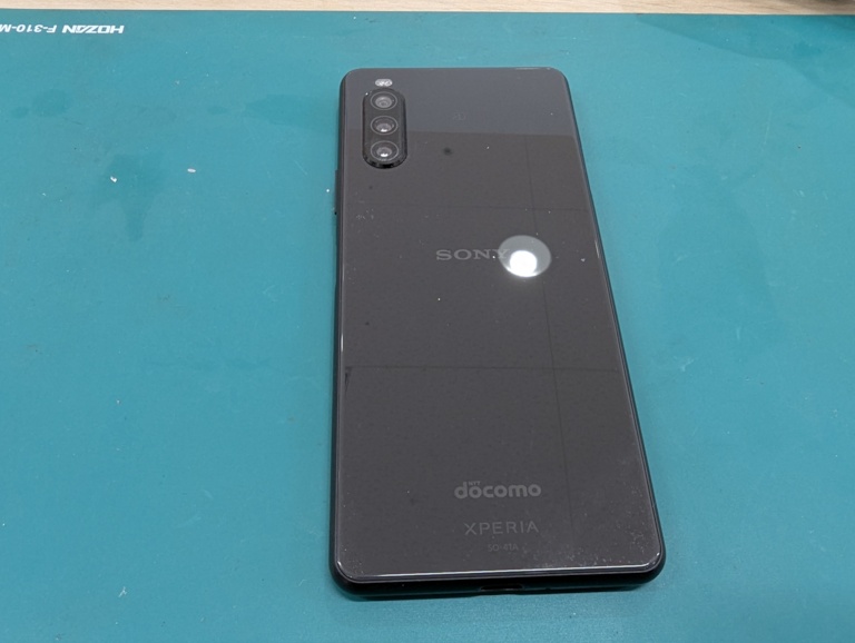 Xperia 10Ⅱのバッテリー交換修理ならスマホ修理工房富山グリーンモール山室店へお任せください☆